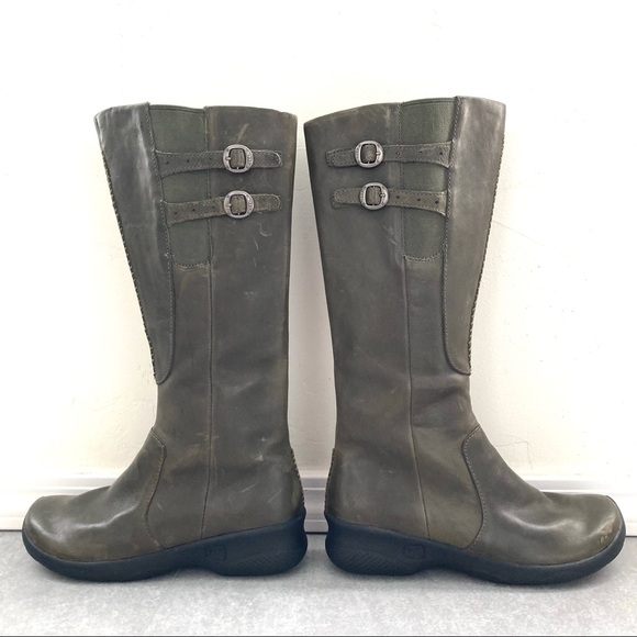 KEEN Bern Baby Bern Leather Boots Size 9